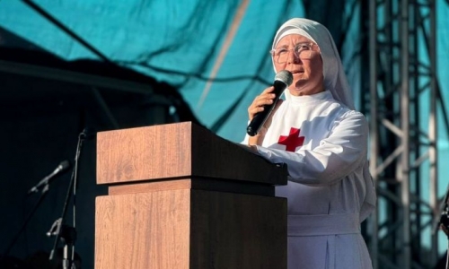 Irmãs Filhas de São Camilo participam do Encontro Maranata e emocionam jovens em Limeira- SP