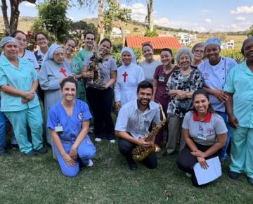 Filhas de São Camilo da comunidade de Cruzília- MG realizam momento de fé e devoção a São Miguel Arcanjo