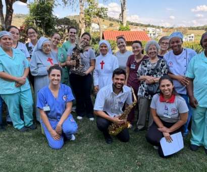 Filhas de São Camilo da comunidade de Cruzília- MG realizam momento de fé e devoção a São Miguel Arcanjo